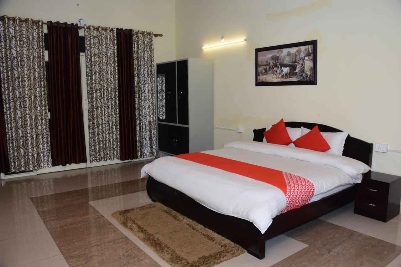 Hotel Goludev Valley View Nainital Kültér fotó