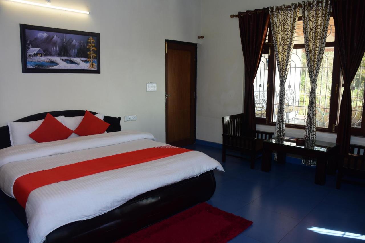 Hotel Goludev Valley View Nainital Kültér fotó